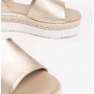 Nero Giardini sandalen kleur honing maat 36