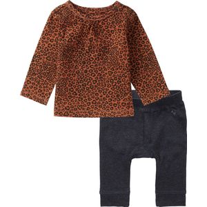 Noppies - kledingset - 2delig - broek Seaton Charcoal - shirt Mkuze bruin met panterprint - Maat 68