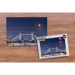 Puzzel De iconische Tower Bridge met een volle maan in Engeland - Legpuzzel - Puzzel 500 stukjes