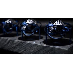 Triple Tourbillon horlogeopwinder in grijs Emperador marmer en blauw stalen ringen - Elbrus Horology - Gyrowinder Orbit Watch Winder