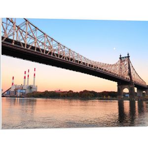 PVC Schuimplaat- Roosevelt Island Hefbrug in New York City op Zonnige Dag - 80x60 cm Foto op PVC Schuimplaat