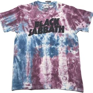 Black Sabbath - Wavy Logo Heren T-shirt - L - Blauw/Rood