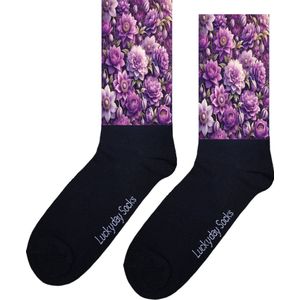 Paarse bloemen - Opkikkertje - Bloemen - Grappige sokken - Valentijn cadeau - Verjaardag cadeau - Geluk - Grappige sokken - Leuke sokken - Vrolijke sokken - Kerst sokken - Vaderdag - Moederdag - Socks maken Happy - 37-44