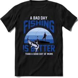 A Bad Day Fishing - Vissen T-Shirt | Blauw | Grappig Verjaardag Vis Hobby Cadeau Shirt | Dames - Heren - Unisex | Tshirt Hengelsport Kleding Kado - Zwart - M