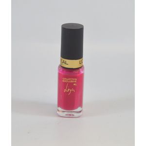 L'Oréal Paris - Color Riche Nagellak - Rose by Liya