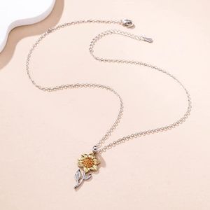 Zilveren halsketting met zonnebloemhanger - cadeau voor dames en meisjes