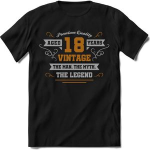 18 Jaar Legend - Feest kado T-Shirt Heren / Dames - Zilver / Goud - Perfect Verjaardag Cadeau Shirt - grappige Spreuken, Zinnen en Teksten. Maat L
