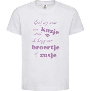 Shirt Aankondiging zwangerschap Geef mij een kusje want ik krijg een broertje of zusje | korte mouw | Wit/lila | maat 98/104 zwangerschap aankondiging bekendmaking