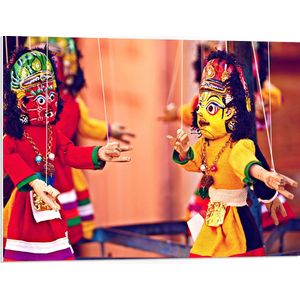 PVC Schuimplaat- Rode en Gele Marionette Poppen met Maskers - 80x60 cm Foto op PVC Schuimplaat