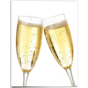Forex - Proostende Champagne Glazen op Witte Achtergrond - 30x40cm Foto op Forex