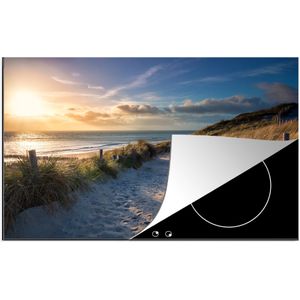 KitchenYeah® Inductie beschermer 81.6x52.7 cm - Zonsondergang - Strand - Duin - Gras - Bank - Kookplaataccessoires - Afdekplaat voor kookplaat - Inductiebeschermer - Inductiemat - Inductieplaat mat
