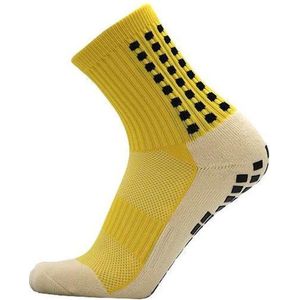 New Age Devi - 2 Paar Gripsokken Voetbal Geel: #Sportsokken #Grip #OneSize #AntiBlaren #Compressie #Prestatieverhogend #Tennis #Hardlopen #Handbal #Sporten #Fitness
