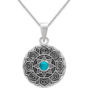 Zilveren ketting met hanger, bewerkte cirkel met turquoise steen en patroon