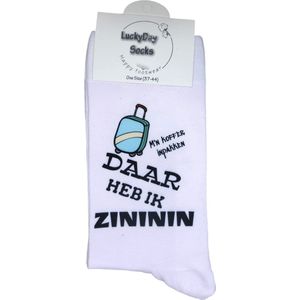 Zininin - Vakantie Sokken - Wil op vakantie - Vakantie boeken - Holiday - Verjaardags cadeau vrouw en man - vrolijke sokken - Valentijns cadeau - grappige sokken - leuke dames en heren sokken - Koffer inpakken - Socks waar je Happy van wordt - Maat 3