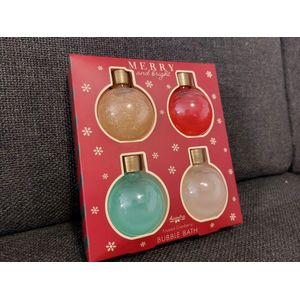 Kerst Geschenkset Badschuim - Merry and Bright | 4x100 ml - Kerst Badschuim Giftset - Kerst Cadeauverpakking Badproducten