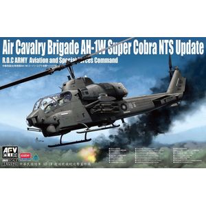 1:35 AFV Club 35S21 Air Cavalry Brigade AH-1W Super Cobra NTS Plastic Modelbouwpakket