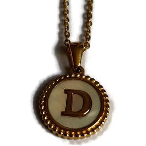Goudkleurige Initiaal Ketting met Schelp