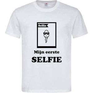 T-shirt Unisex Volwassenen Grappig Tekst ""Mijn eerste selfie"" Op Voorkant | korte mouw | Wit/zwart | maat XXL