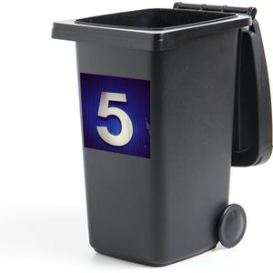Container sticker Cijfer 5 - Het cijfer 5 op een donkerblauwe ondergrond Klikosticker - 40x40 cm - kliko sticker - weerbestendige containersticker