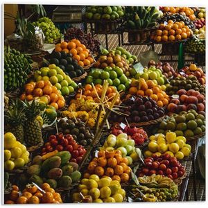 Forex - Fruitmanden op de Markt - 50x50cm Foto op Forex