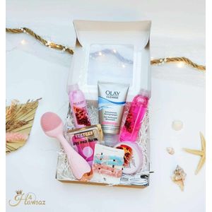 Bad- en bodycadeau 8 stuks - Huidverzorging - Gezichtsverzorging - Luxe Cadeau - Hawsaz.nl cadeau - Verjaardag cadeau - Bodylotion - Showergel - Bodybutter- Giftsbox - Bodylotion - Dames cadeau - Verwenpakket - Ontspan pakket - Geschenkset