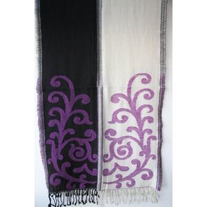 Wollen sjaal met ingeweven patroon in zwart crème wit en paars 50 x 180 cm