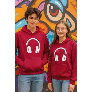 Kinder Hoodie “Headphone” – Rode Hoodie met Witte Print – Muziekdesign voor Kids 3-4 Jaar – Unisex & Comfortabel