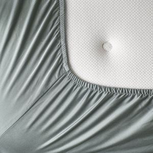 KOALA HUG Hoeslaken 100% Tencel lyocell satijn, woud groen 180x210x30 – Temperatuurregulerend | Ventilerend & Absorberend | Anti-allergie & Hypoallergeen | Frisruikend | Zacht voor huid & haar | 100% Plantaardig | Plasticvrij