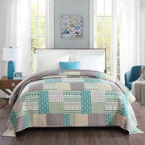 Sprei, 170 x 210 cm, bedsprei, quilt, patchwork, omkeerbaar design, dekbed, gewatteerde deken, tweepersoonsbed, gevoerd en gewatteerd