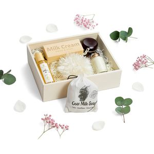 RNCosmetics - Giftset Geitenmelk – Luxe Cadeaubox: Geitenmelk Crème, Geitenmelk Zeep, Arganolie, Sheaboter & Bath Salt – Hydraterend, Voedend & Verzachtend – Complete Natuurlijke Huidverzorging voor Gevoelige & Droge Huid – 100% Pure Geitenmelk Geur