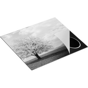 Chefcare Inductie Beschermer Roze Sakura Bloesem Boom in het Groene Veld - Zwart Wit - 59x52 cm - Afdekplaat Inductie - Kookplaat Beschermer - Inductie Mat