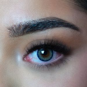 Pro Blue - Jaarlenzen - Inclusief Lenzenbakje en Applicators - Realistische Kleurlenzen