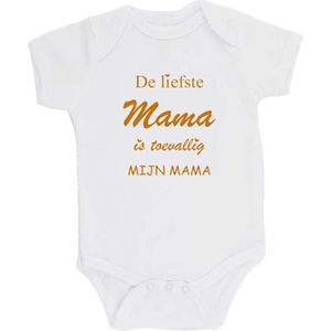 100% katoenen Romper ""De liefste mama is toevallig mijn mama"" Unisex Katoen Wit/tan Maat 62/68