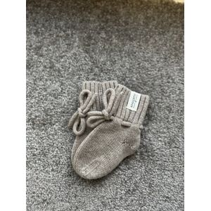 Adalletti Merino wol booties Sand | Merino slofjes | Merino sokken | baby | baby slofjes