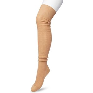 Bonnie Doon Bio Kabel Overknee kousen Dames Licht Bruin maat 36/42 - Klassiek Kabel patroon - Biologisch Katoen - Comfort - Classic Cable Overknee sokken - OEKO-TEX - Gladde Naden - Kniekousen - Duurzaam Huidvriendelijk - Macaroon - P53498.275