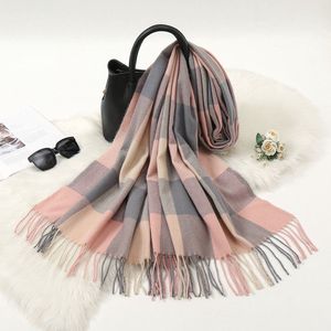 Sjaal - dik - roze - grijs - dames - omslagdoek - geblokt