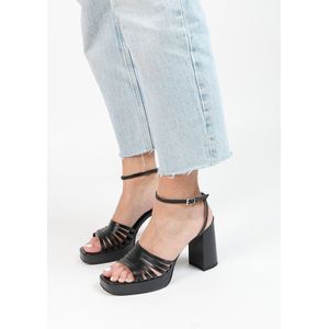 Sacha - Dames - Zwarte leren sandalen met hak - Maat 36