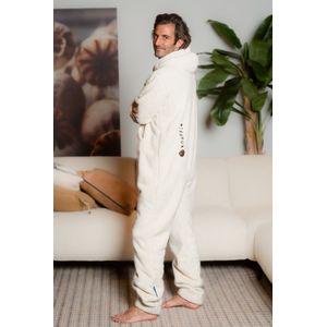 Heren Knuffle Fleece Onesie® | Warme onesie huispak jumpsuit voor mannen | Superzacht & comfortabel | Premium kwaliteit | Duurzaam & CO₂-neutraal geproduceerd in Portugal | Créme Wit maat S