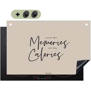 KitchenYeah® Inductie beschermer 80x52 cm - Beige - Quote - Memories - Calories - Kookplaataccessoires - Afdekplaat voor kookplaat & Spatscherm achterwand - Inductiebeschermer - Inductiemat - Inductieplaat mat - Keuken decoratie