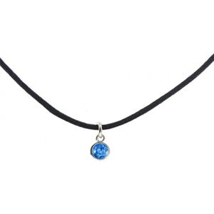 Ketting suede blauwe steen 45 cm