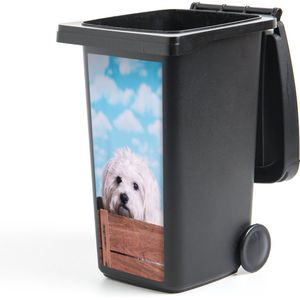 Container sticker Maltezer hond in een houten doos - 44x98 cm - Kliko sticker