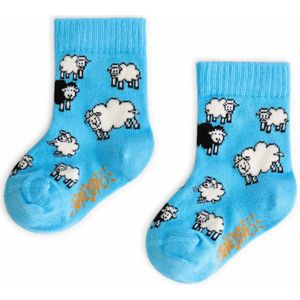 Popiejopies Eigenwijze Schapen kindersokken | 0-12 maanden - kindermaat 13-21 | vrolijke sokken blauw met witte en zwarte schaapjes