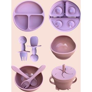 JUMPYTOYS - Kinderservies siliconen met zuignap - PEACHPINK - BPA/Chemicaliën Vrij- Babyservies in cadeauverpakking - drinkbeker met rietje - Baby bestek - babybox - Silliconen eetset - 9 delig - Vaatwas/Magnetron bestendig - Babyshower - Peachpink