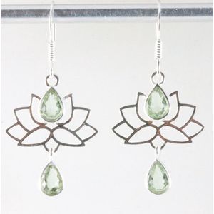 Zilveren lotus oorbellen met groene amethist