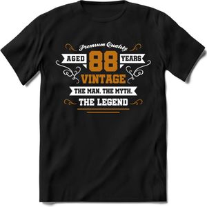 88 Jaar Legend T-Shirt | Goud - Wit | Grappig Verjaardag en Feest Cadeau Shirt | Dames - Heren - Unisex | Tshirt Kleding Kado | - Zwart - M