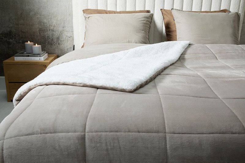 SleepMed - Luxe Sherpa Deken - Taupe - 240 x 220 cm