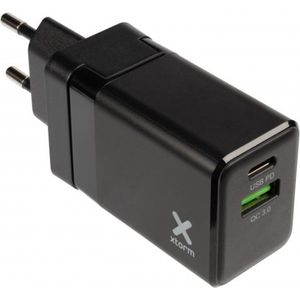 Xtorm / Reisstekker - USB & USB-C Oplader bundel - 20W - 3 in 1 Stekker - Universele Wereldstekker - Travel Adapter – Reisstekker