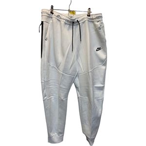 Nike tech broek maat XXL kleur wit