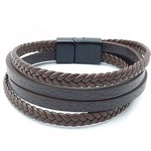 Bruine herenarmband met strookjes pu-leer en metalen magneetsluiting