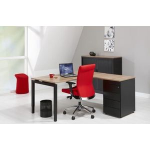 4-Poots hoekbureau met ladenblok Kubus 180 x160cm Ladeblok 3 lades met pennenlade bladkleur Licht Eiken framekleur Aluminium (RAL9006) wingzijde Links